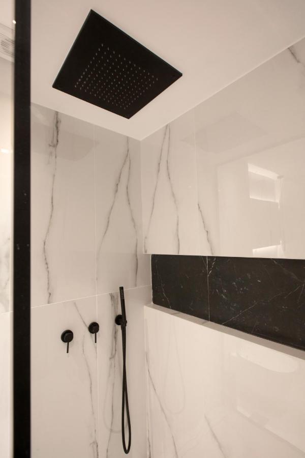 Supreme Luxury Suites By Athens Stay מראה חיצוני תמונה